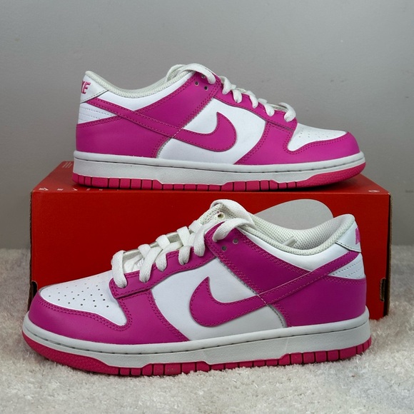 Nike Dunk Low - Picture 1 of 13